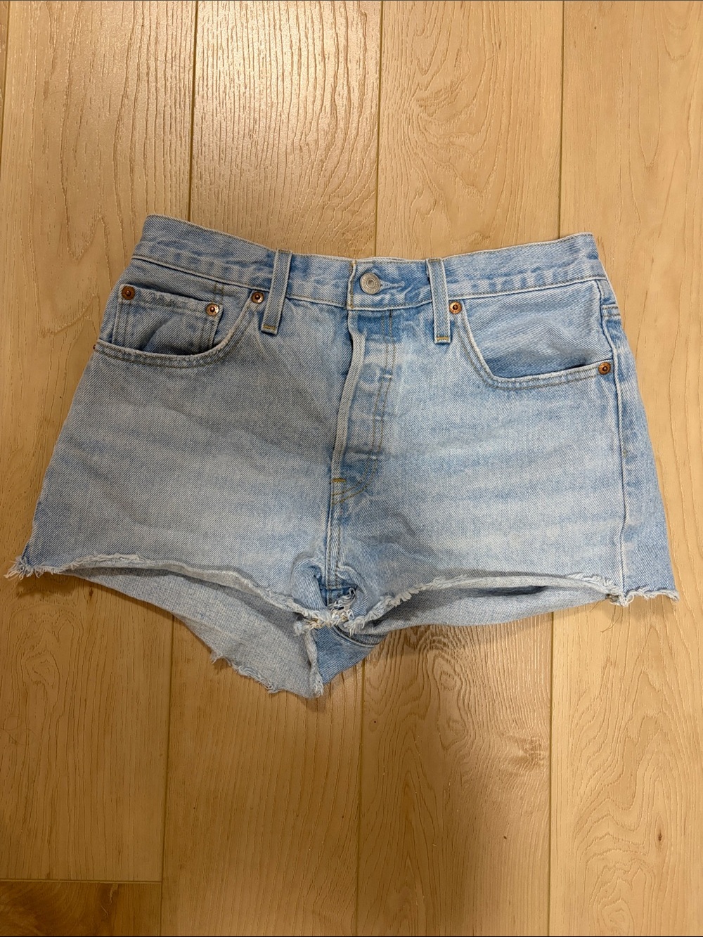 Levi’s 501 Original Jean Shorts - Luxor Heat, sz 28 *fit is small, see note*